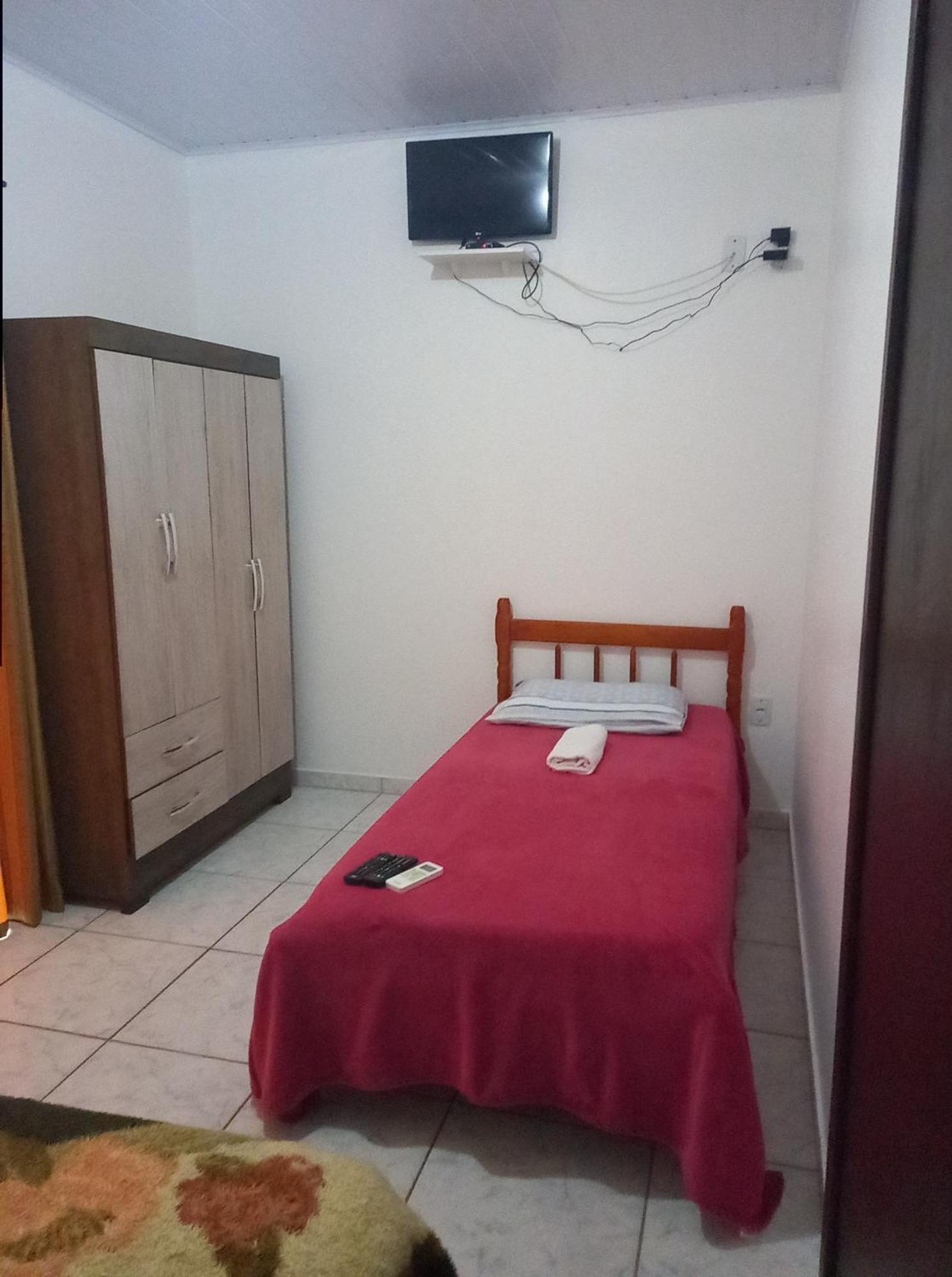 Quitinete Vo Ana Hotel Penha  Room photo
